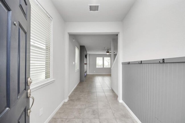 Building Photo - 6610 Verbena Blossom Trail