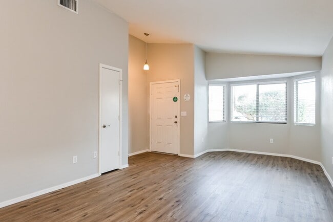 Foto del edificio - 10354 E Ravenswood St