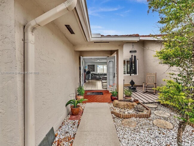 Foto del edificio - 11310 SW 58th Ct