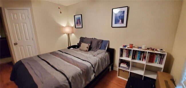 Foto del edificio - 7685 Northcross Dr