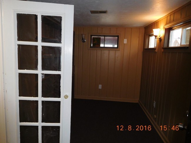 Foto del edificio - 663 E 240th St