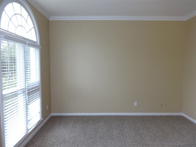 Foto del edificio - 2453 Alston Dr NE