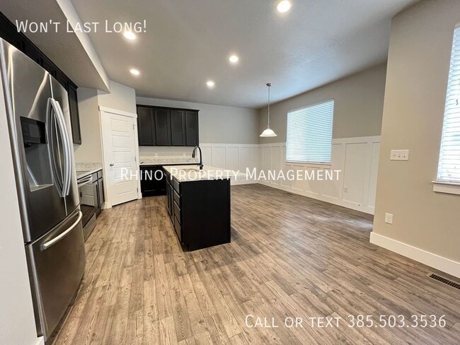 Building Photo - 4417 Lower Meadow Dr