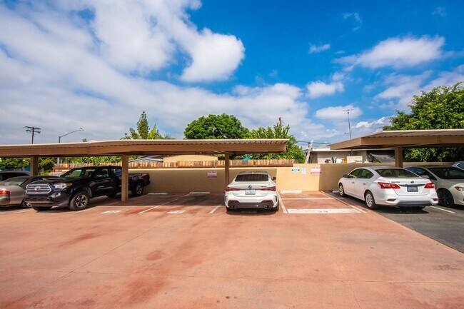 Foto del edificio - 2BR/1.5BA Condo! 2 parking spaces