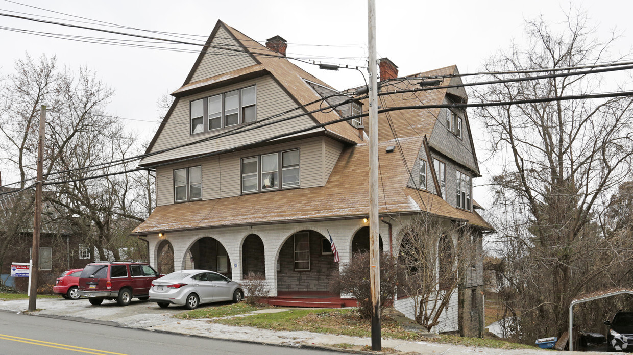 Building Photo - 269 N Main St