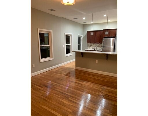 Foto principal - 454 Crescent