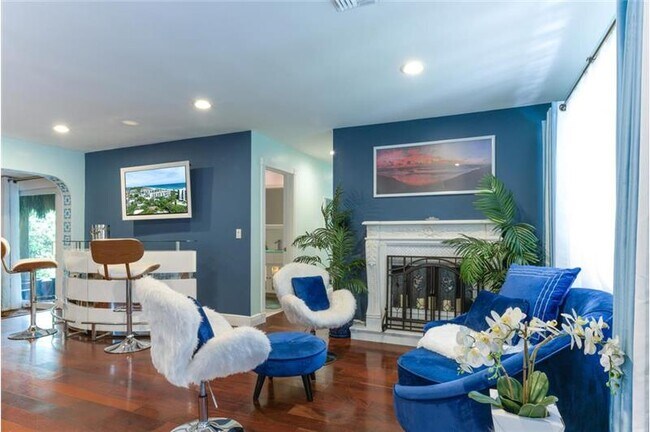 Foto del edificio - 951 Lake Wyman Rd