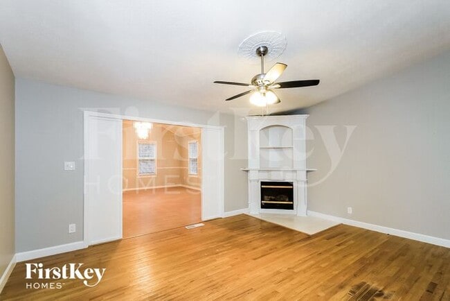 Foto del edificio - 860 Regency Ct NW