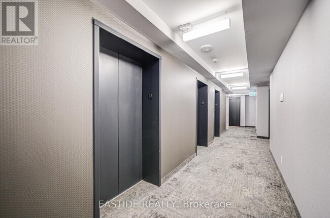 Photo du bâtiment - 159-3159 Wellesley St E
