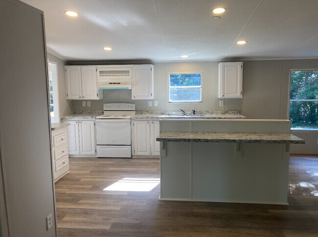 Foto del edificio - 319 Bridgeview Dr