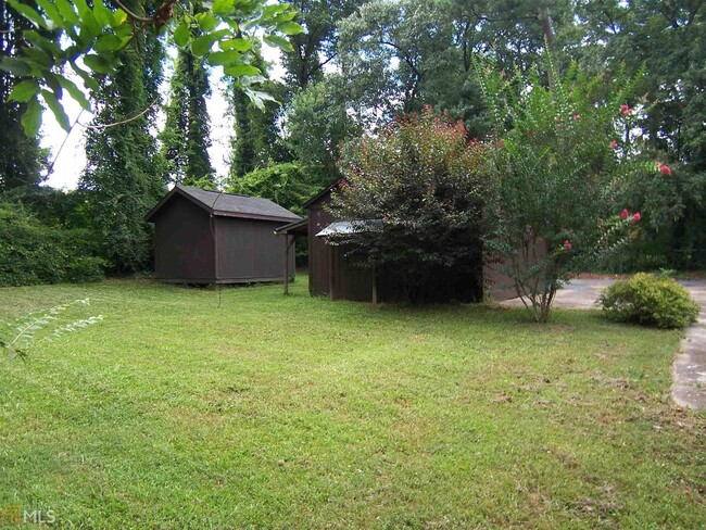 Building Photo - 695 Glochester Pl NW