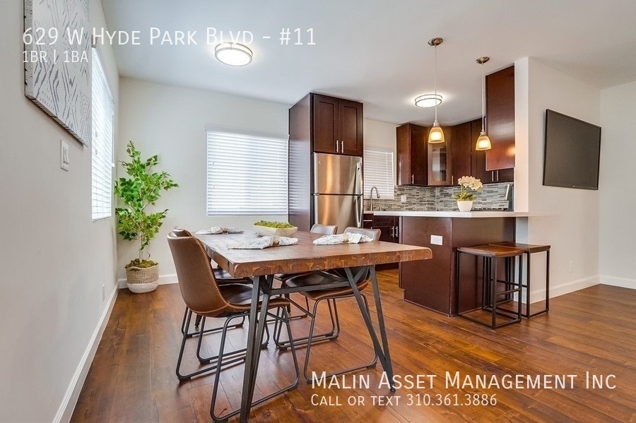 Foto principal - 629-633 W Hyde Park Blvd