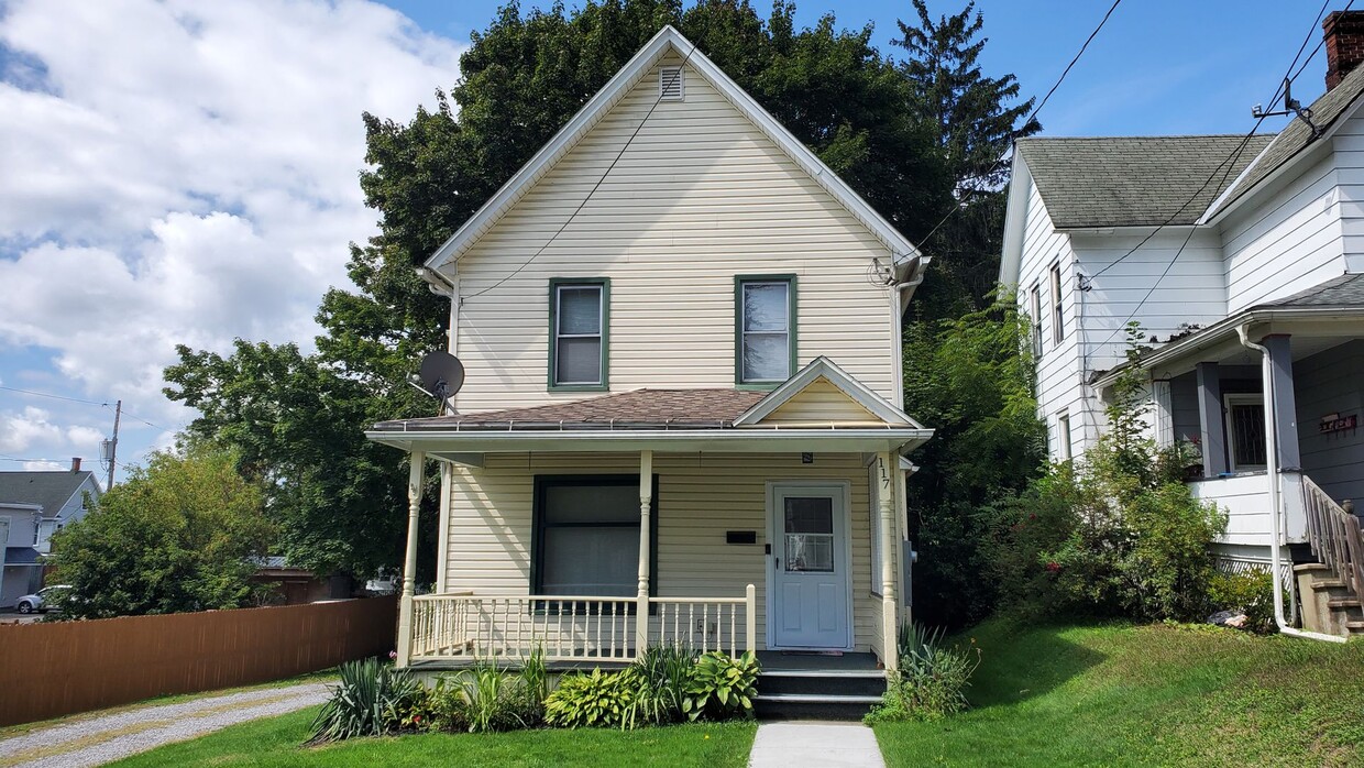 Primary Photo - Three Bedroom Single Family Home in Olean ...