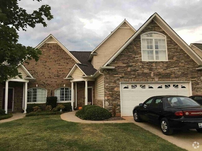 Building Photo - 418 Rosemeade Ct