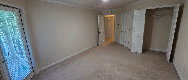 Foto del edificio - 130 Shallowford Reserve Dr