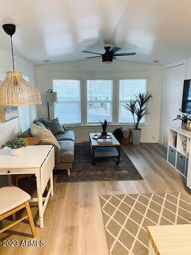 Foto del edificio - 2656 N 56th St