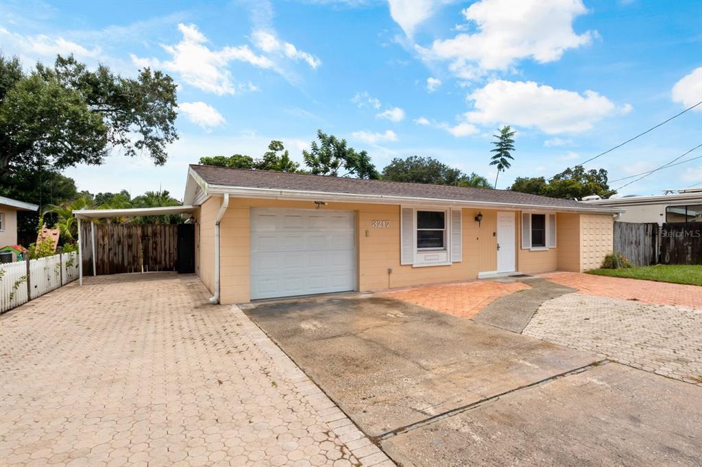 3217 McIntosh Rd, Sarasota, FL 34232 Townhome Rentals in Sarasota FL