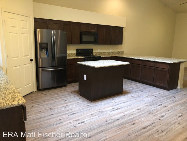 Building Photo - 3 br, 2 bath House - 3136 S. Melanie Dr.