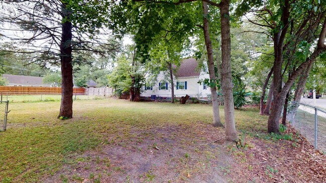 Foto del edificio - AVAILABLE 08/15/24! 2308 Donald Street