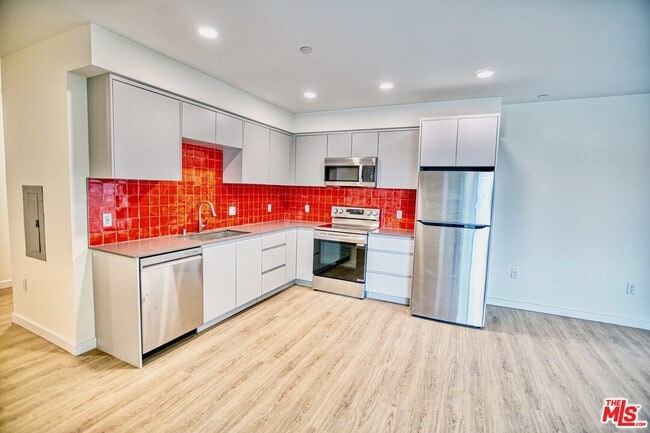 Building Photo - 14629 Erwin St