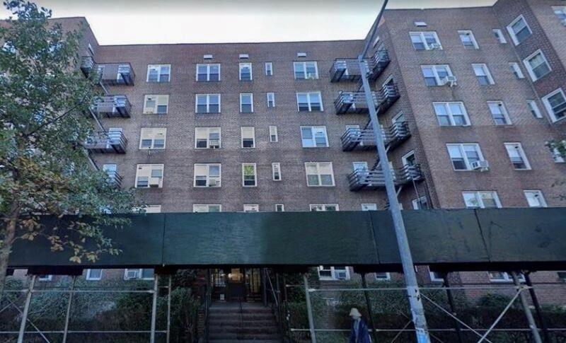 Primary Photo - 42-40 Bowne St