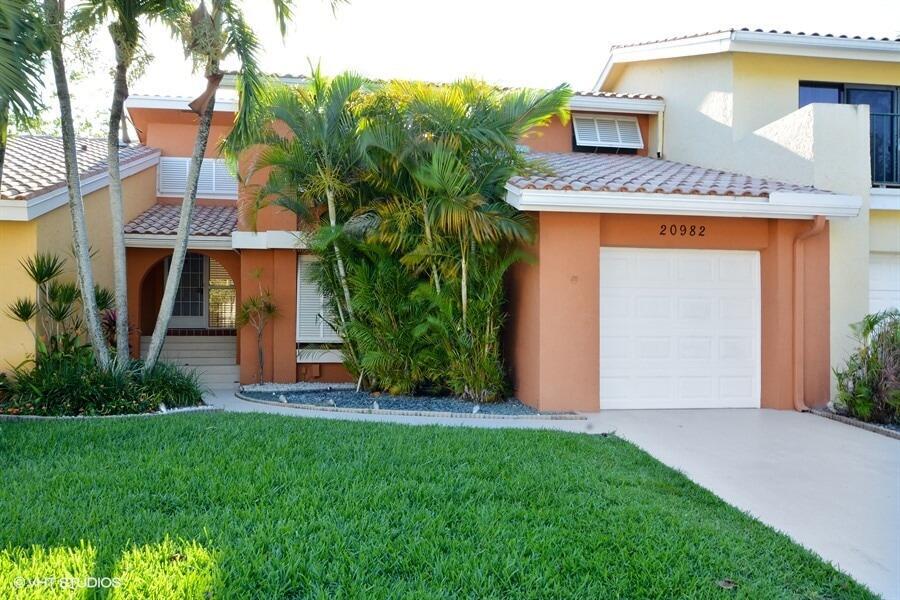 Foto principal - 20982 Estada Ln