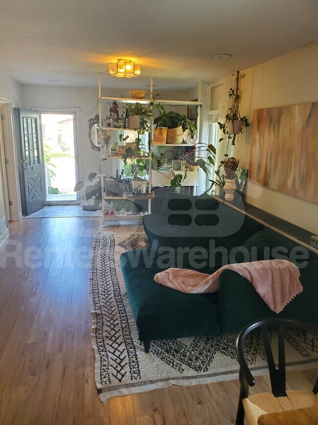 Foto del edificio - 2717 Grand St NE