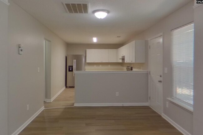 Building Photo - 121 Eagle Pointe Dr