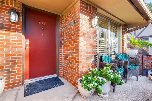 Foto del edificio - 4215 Avondale Ave