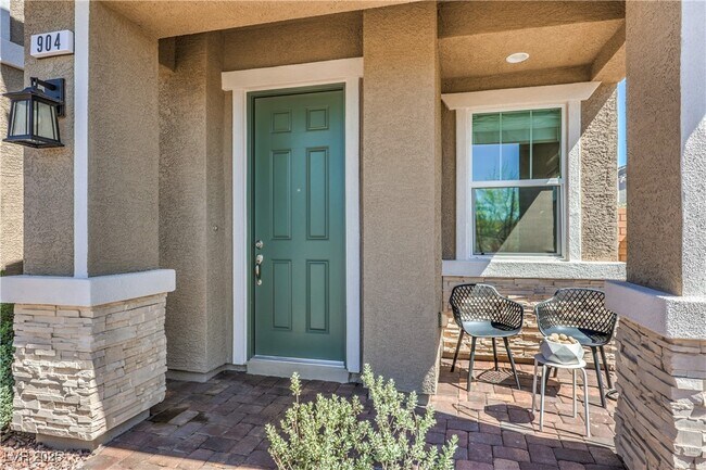 Building Photo - 904 Cottonwood Hl Pl