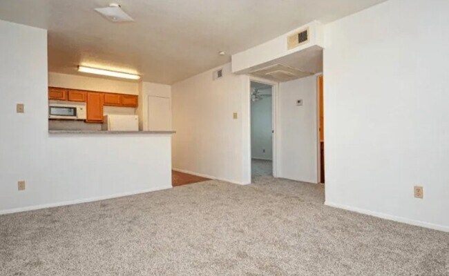 Foto del edificio - 3444 Depot St