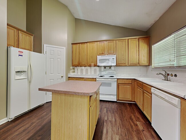 Building Photo - 24 Hartsfield Ct