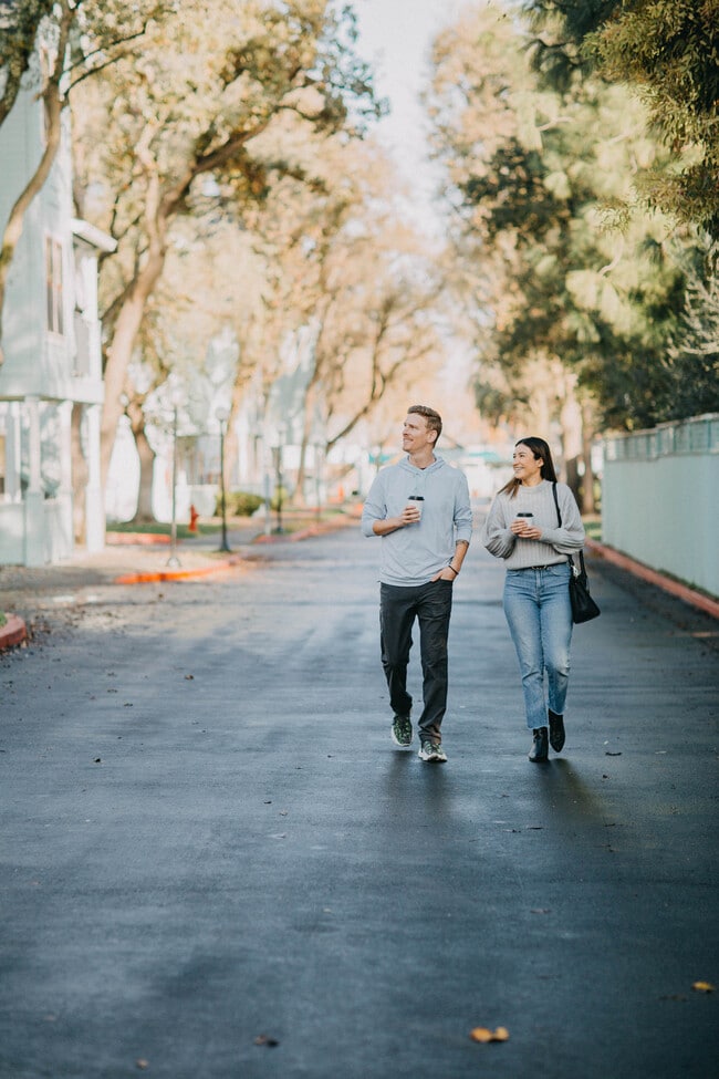 Relaxing Walking Paths - Arlington Farm Apartments