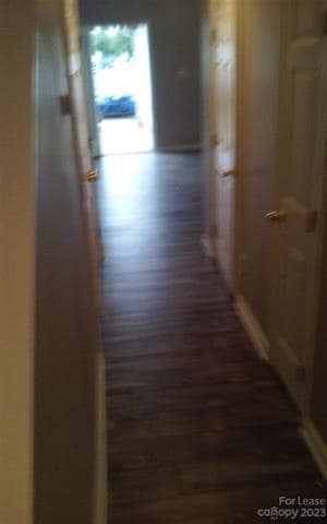 Foto del edificio - 6172 Prosperity Church Rd