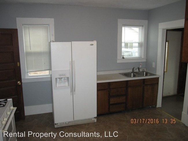 Building Photo - 53 Lamoreaux Dr NE