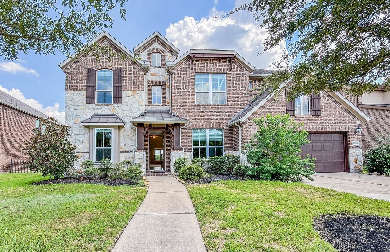 Primary Photo - 25639 Kearsley Dr