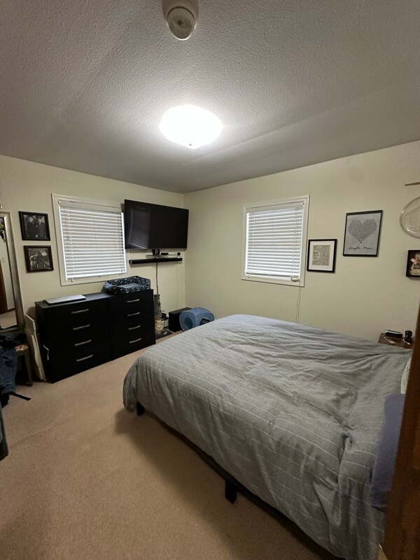 Foto del edificio - 516 Kendall Ave S