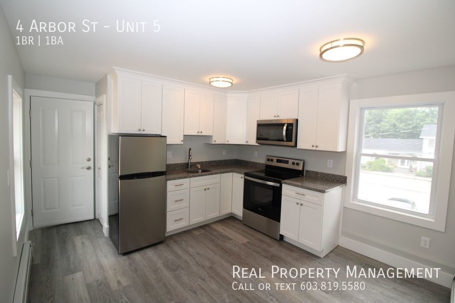 Primary Photo - Newly Updated Studio/ 1 Bedroom with Heat ...