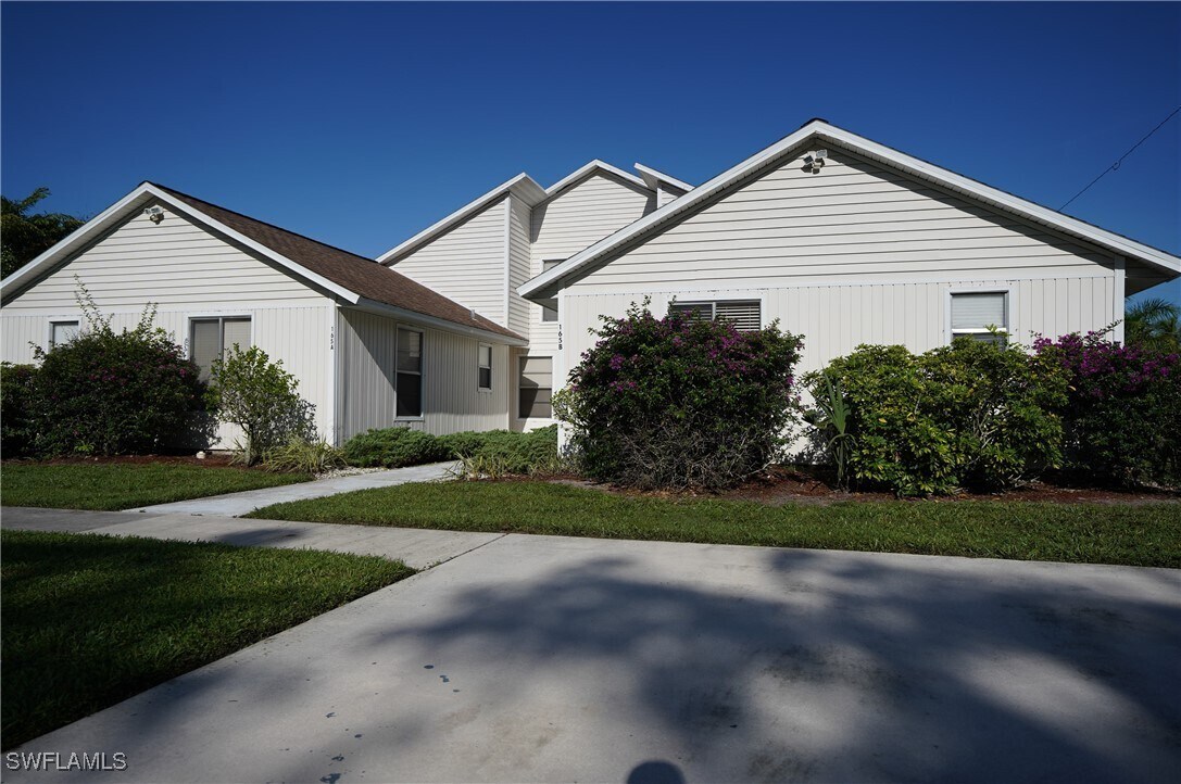 Foto principal - 165 Crown Dr