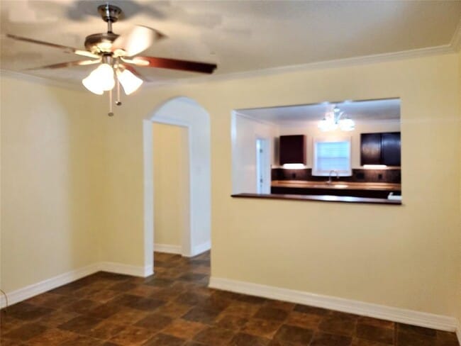Building Photo - 1204 De Boll St