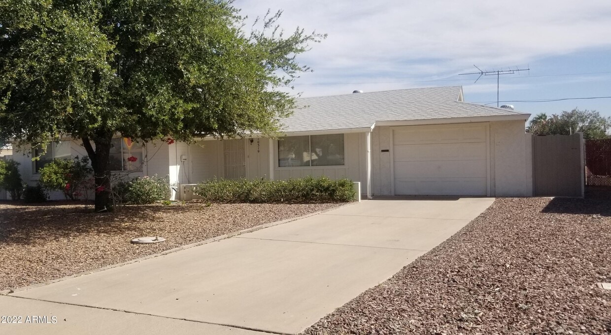 10319 W Sun City Blvd, Sun City, AZ 85351 House Rental in Sun City