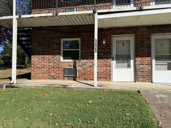 Building Photo - 5820 Sanford Rd