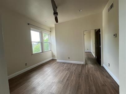 Foto del edificio - 500 Parkway Dr NE