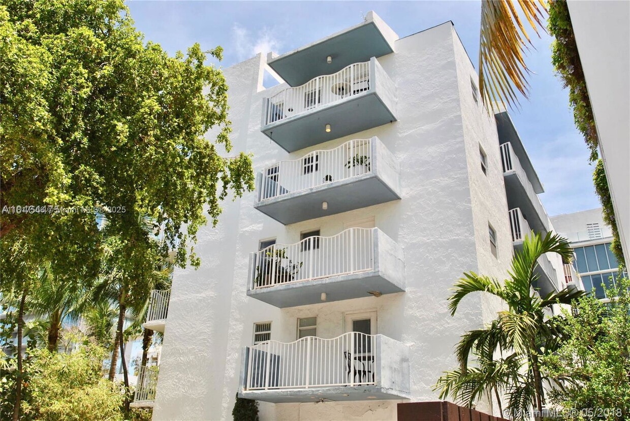Foto principal - 61 Collins Ave