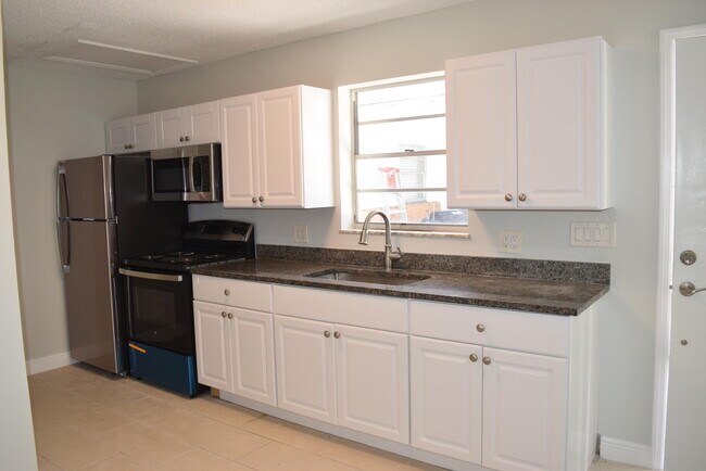 Foto del edificio - 3094 SE Clayton St