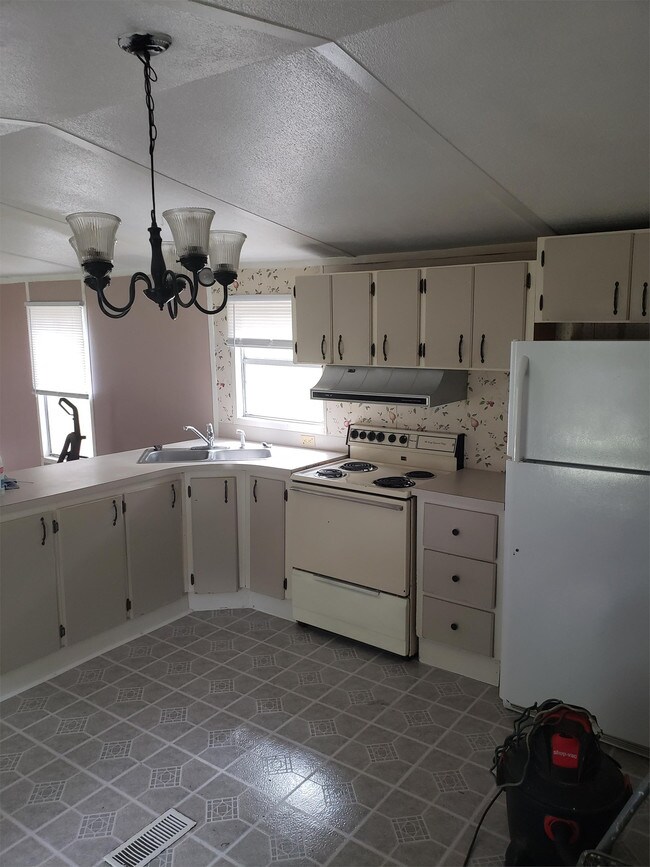 Building Photo - 69 Ransdell Way