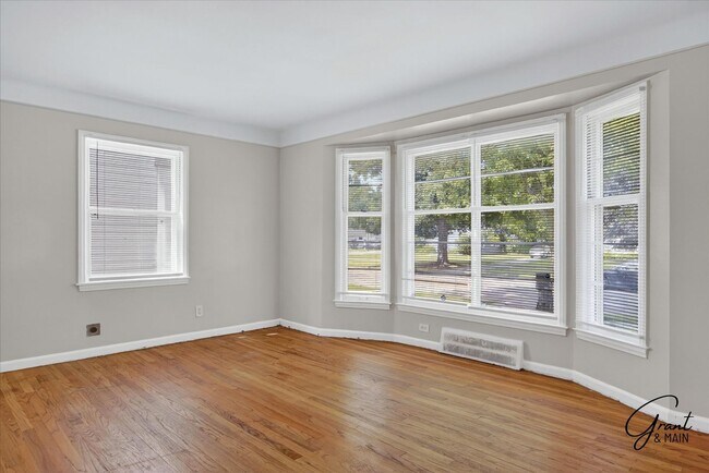 Building Photo - 20410 Five Pts St