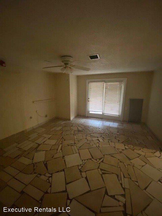 Building Photo - 2 br, 1 bath House - 145 B Willoughby Ave