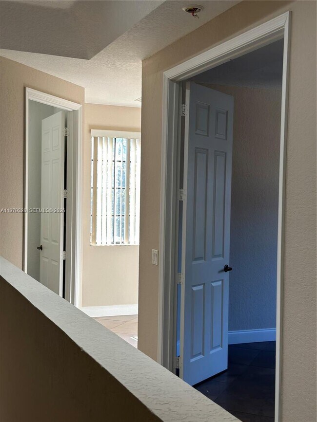 Foto del edificio - 2810 Center Ct Dr