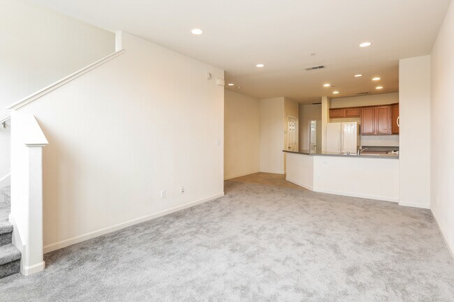 Foto del edificio - 131 Burbank St